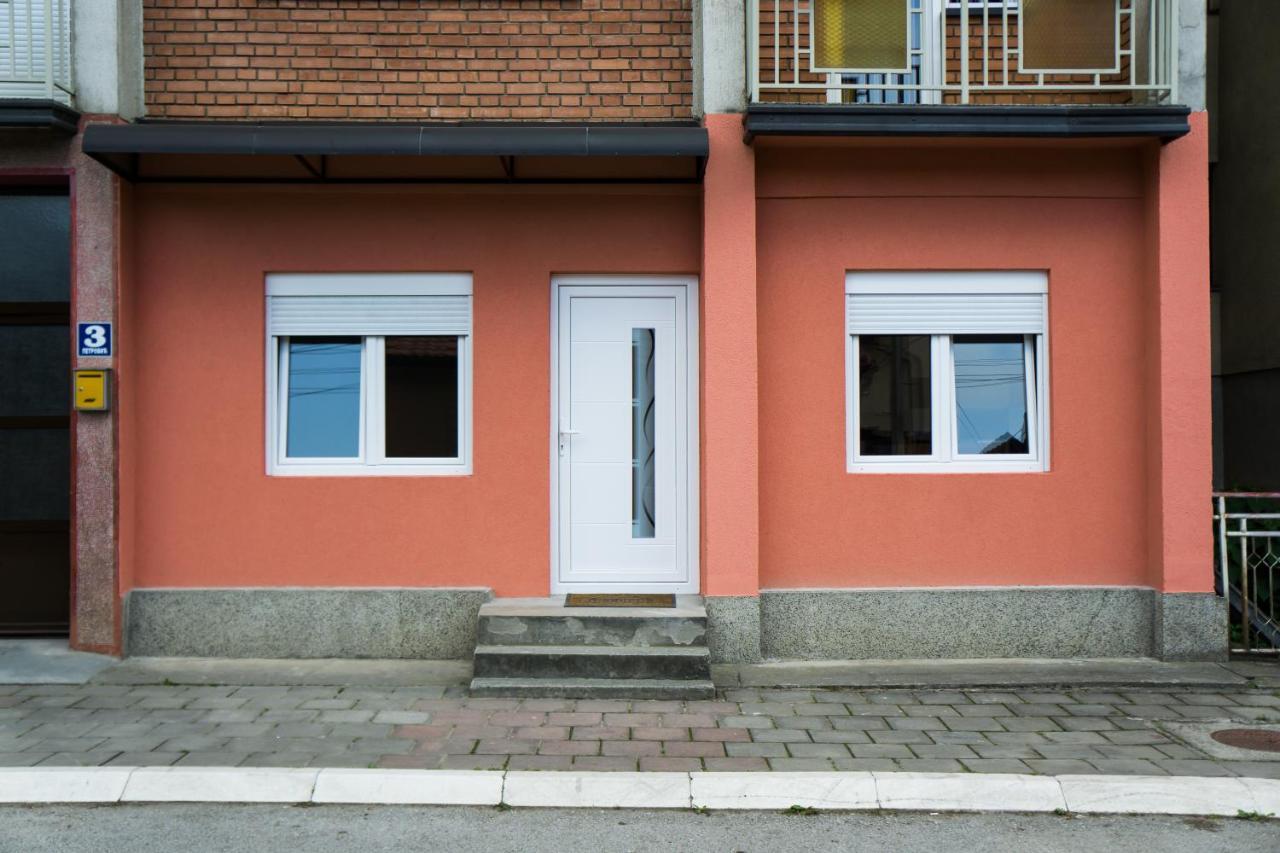 City Apartment Bb Баина-Башта Экстерьер фото